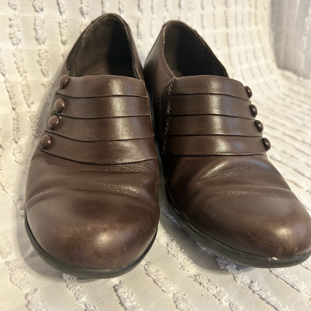 Clarks Artisan Ankle Boots Brown Leather Button Side Block Heel Women‎ US 6.5M